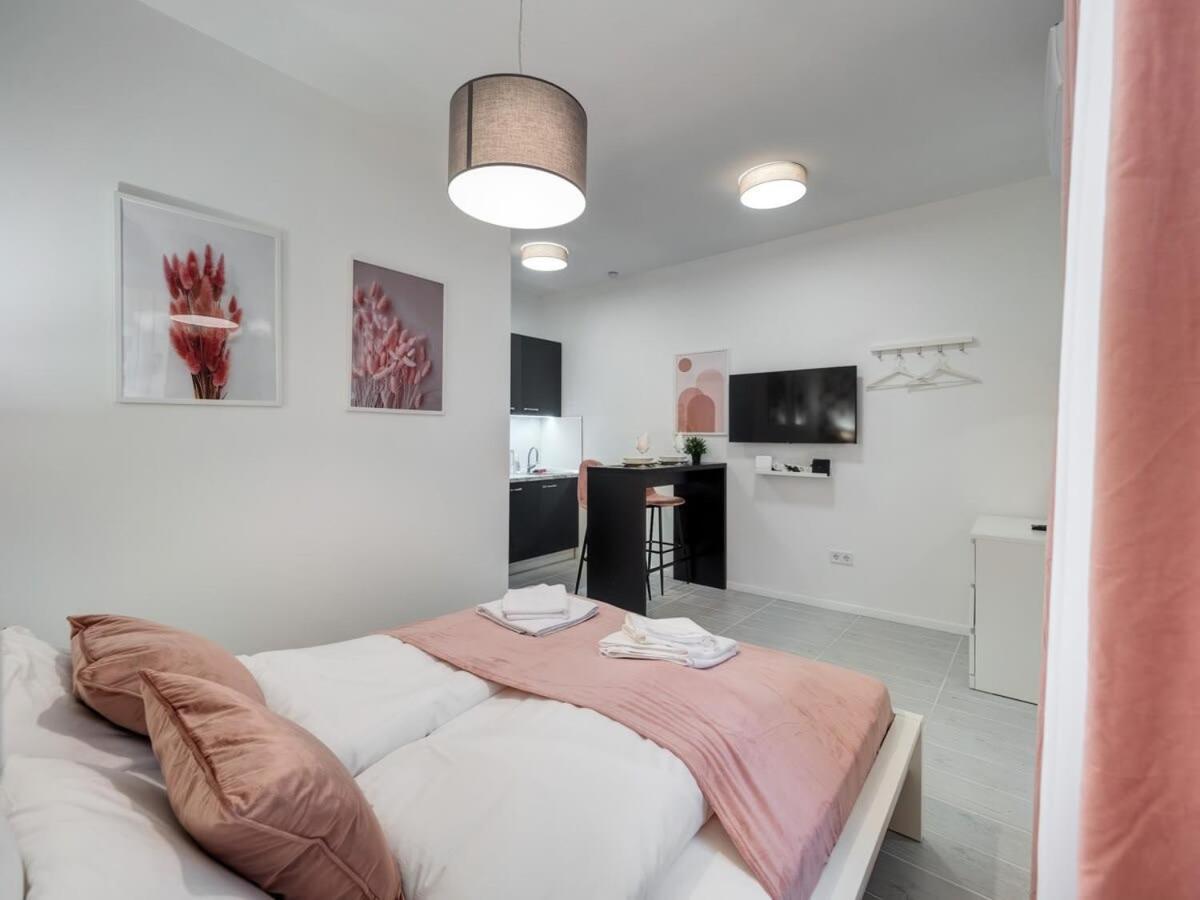 Cute Central Studio With Ac Budapest Esterno foto
