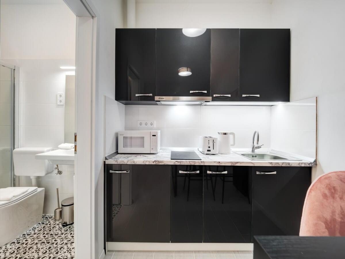 Cute Central Studio With Ac Budapest Esterno foto